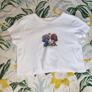 white cropped puppy shirt